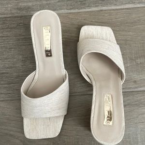 🌸Spring Sale🌸Billini Ulani Mule Size 7